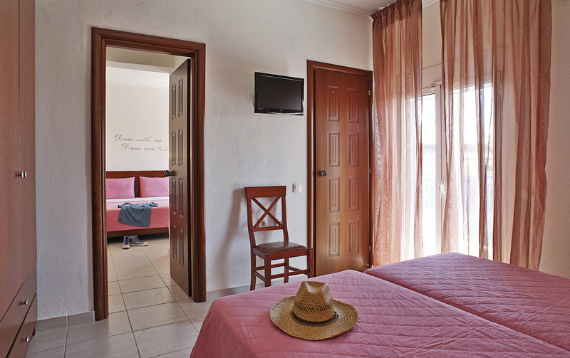 Stratos Hotel 14