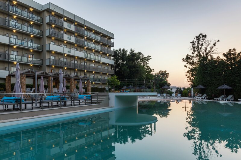 Ariti Grand Hotel 2