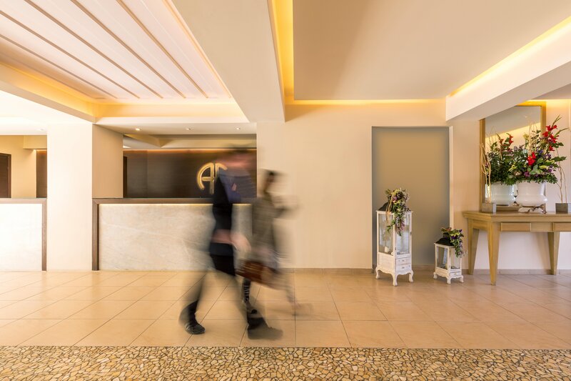 Ariti Grand Hotel 10