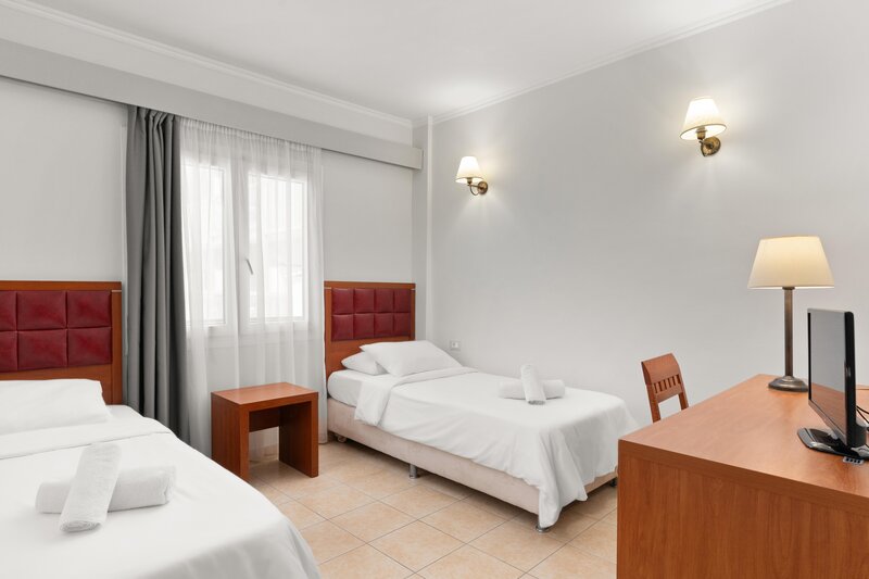 Ariti Grand Hotel 12
