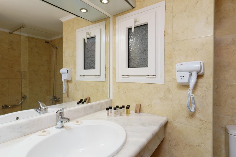 Ariti Grand Hotel 16