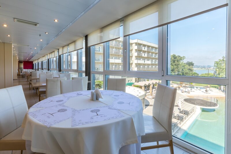 Ariti Grand Hotel 24