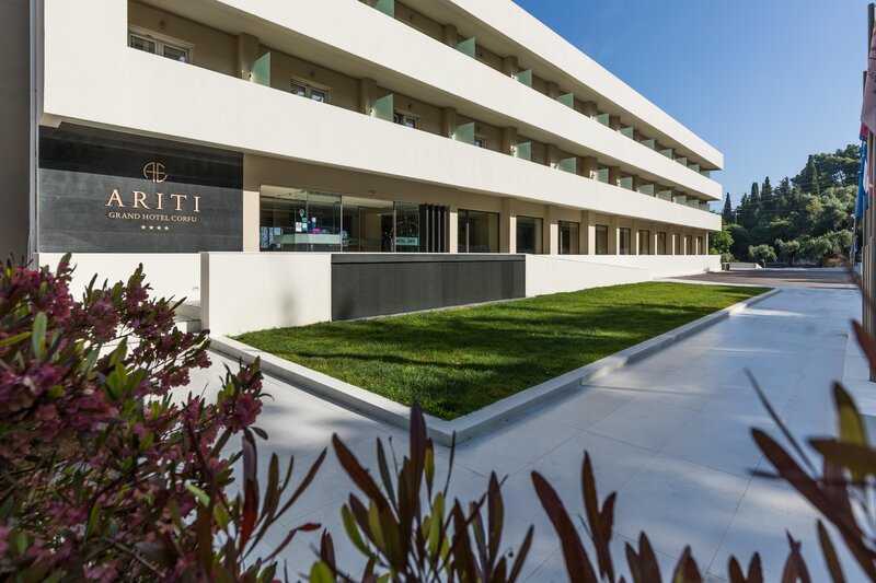 Ariti Grand Hotel 35