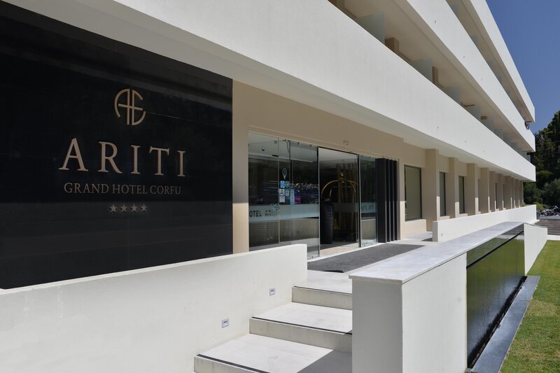 Ariti Grand Hotel 54