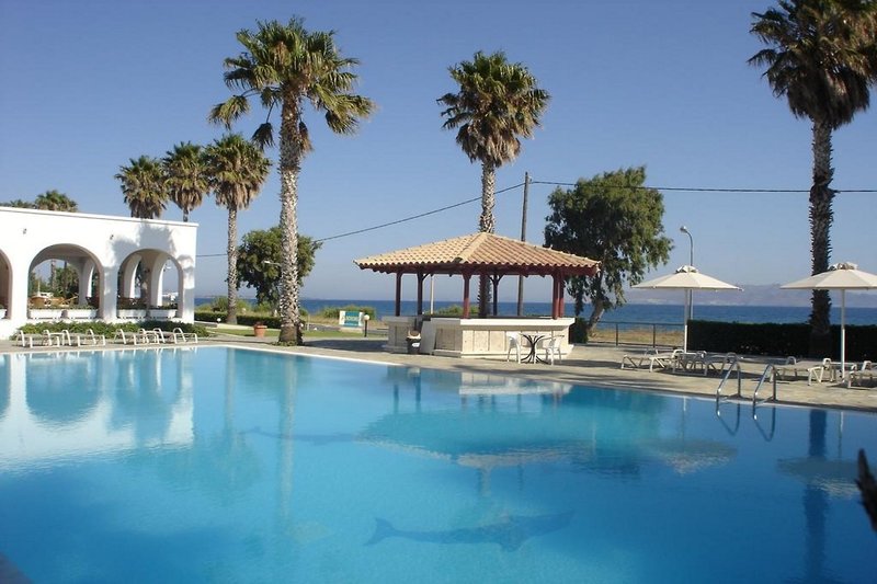 Andromeda Hotel Apartments 3
