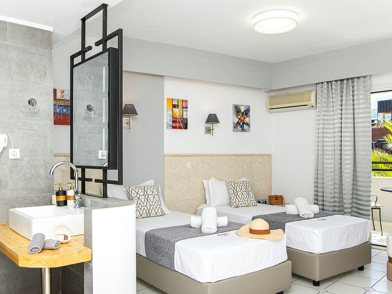 ICandy Apartments 13