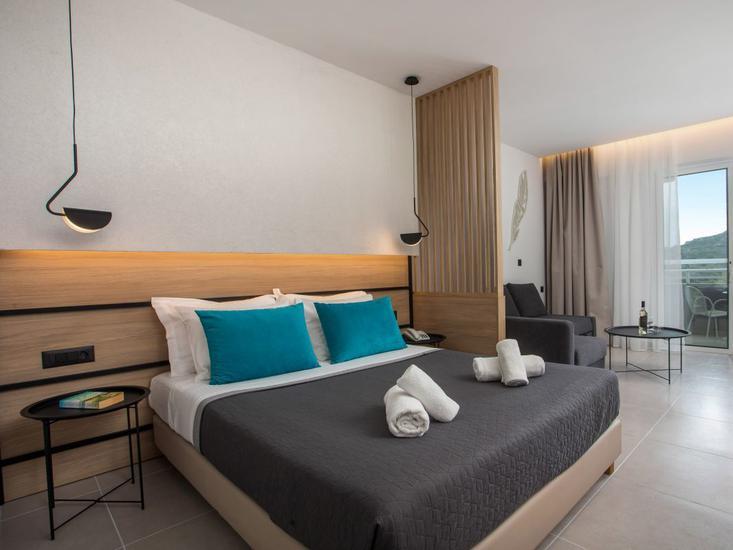 Zoes Hotel-Studios 4