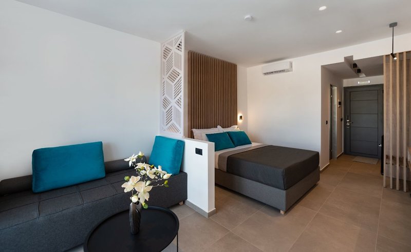 Zoes Hotel 10