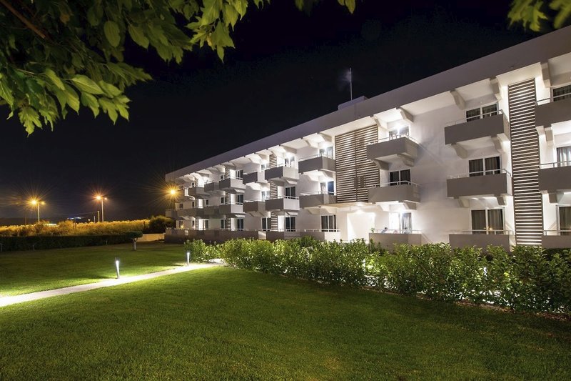 Zoes Hotel-Studios 3 - Exterior
