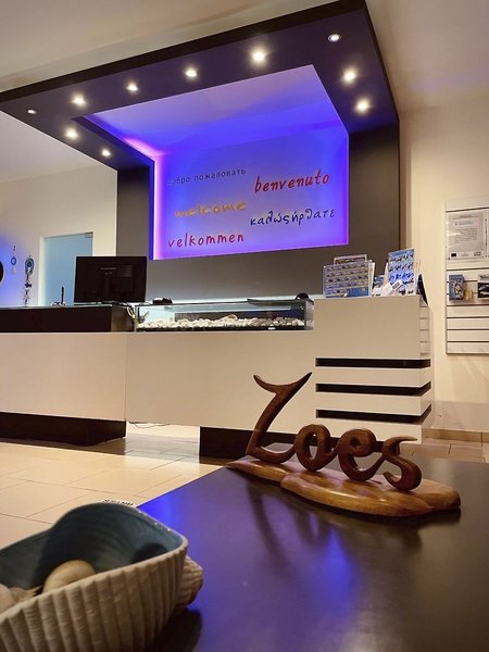 Zoes Hotel-Studios 5 - Conference Room