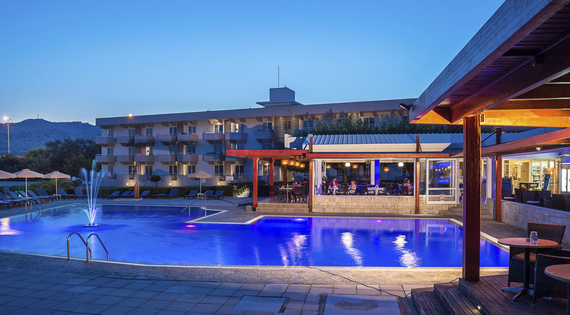 Zoes Hotel-Studios 7 - Exterior