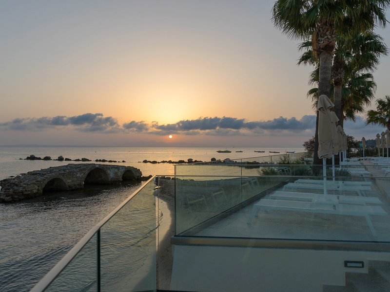 Xenos Kamara Beach Hotel 4