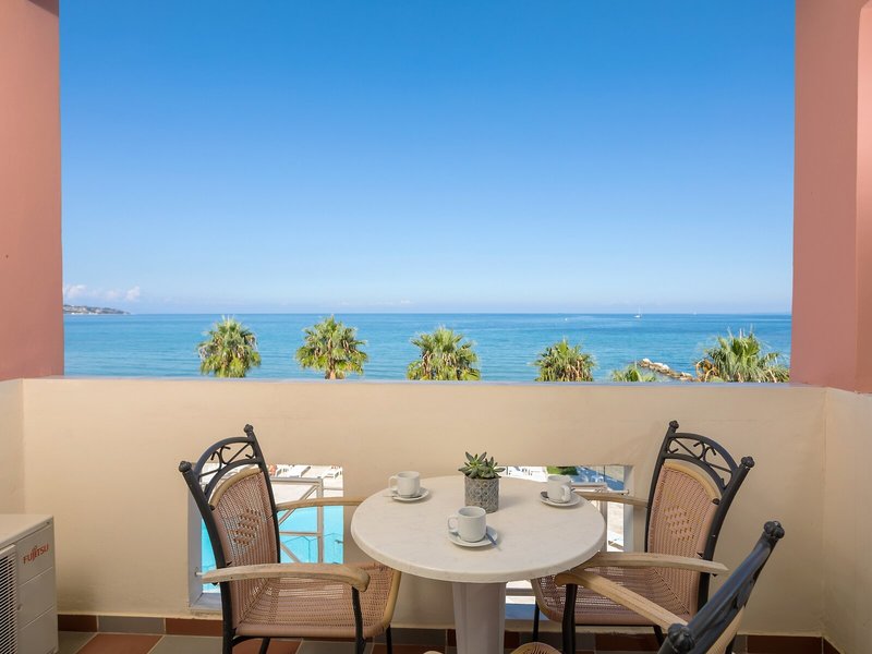 Xenos Kamara Beach Hotel 25