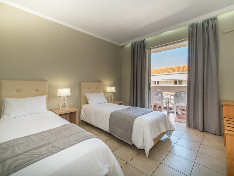 Xenos Kamara Beach Hotel 32