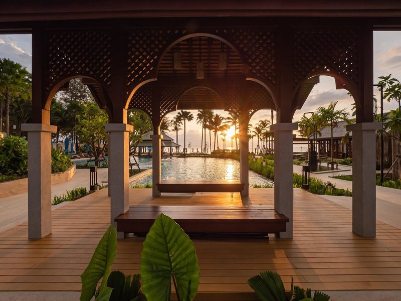 Grand Mercure Khao Lak Bangsak 5