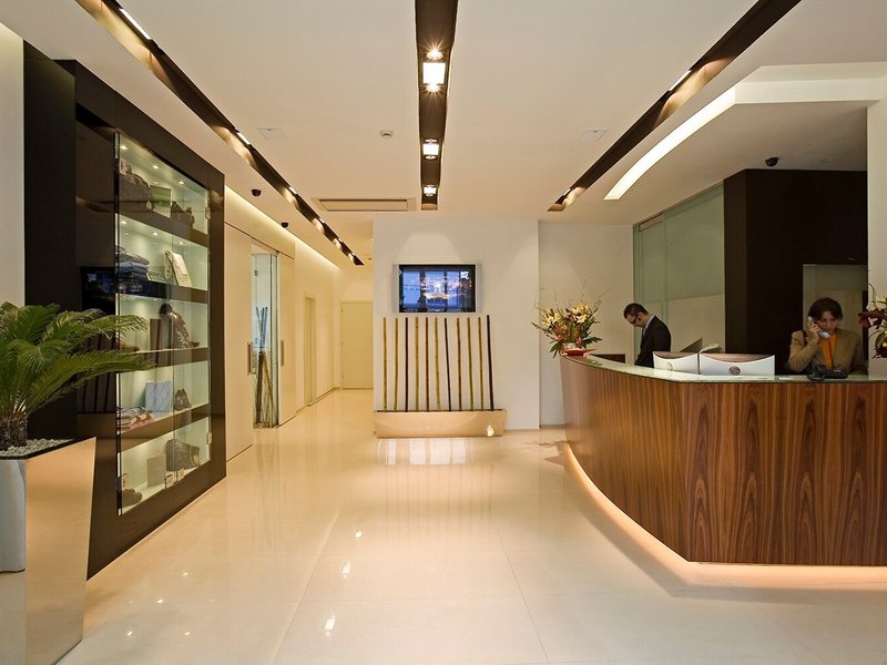 Card International 12 - Lounge / Lobby
