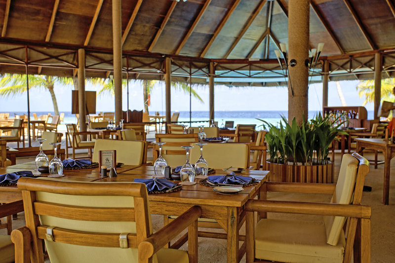 Filitheyo Island Resort 6