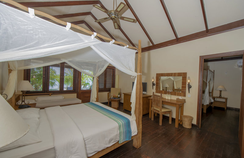 Filitheyo Island Resort 11
