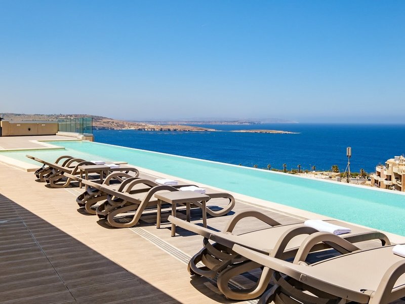 Mayflower Hotel Malta 9