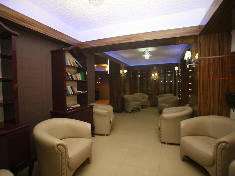 Kleopatra Golden Beach 14
