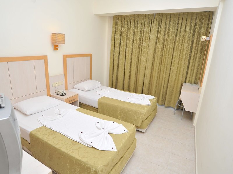 Kleopatra Golden Beach 30
