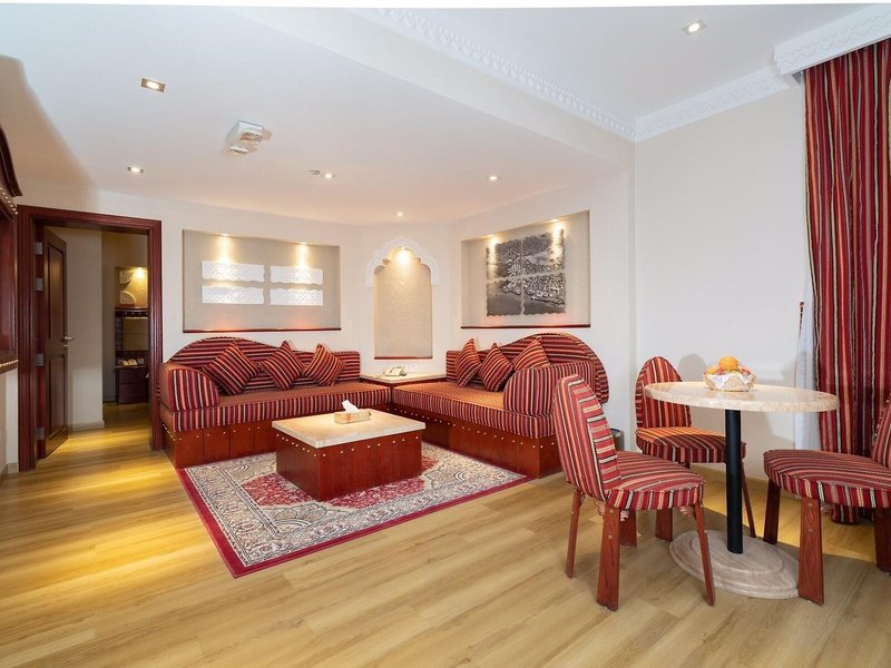 Al Liwan Suites Rawdat Al Khail 8