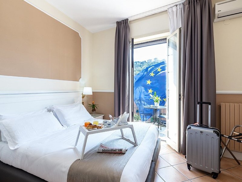 Leopardi 9 - Room Example