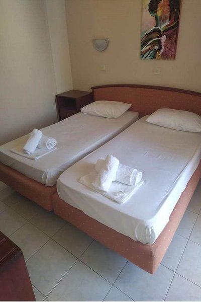 Hotel Alkmini 7