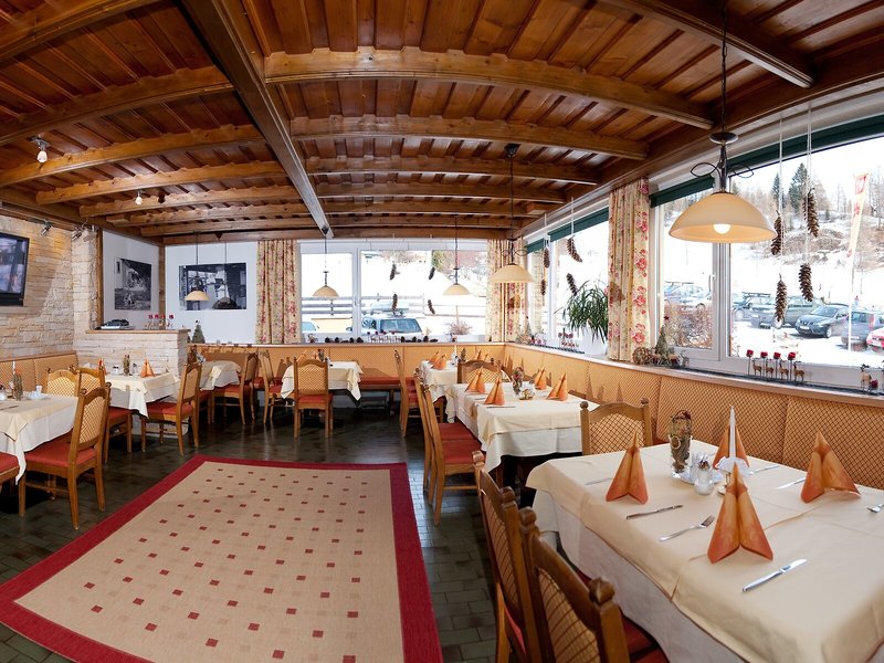Ski-In-Ski-Out Hotel Berghof - Hotel Berghof 6
