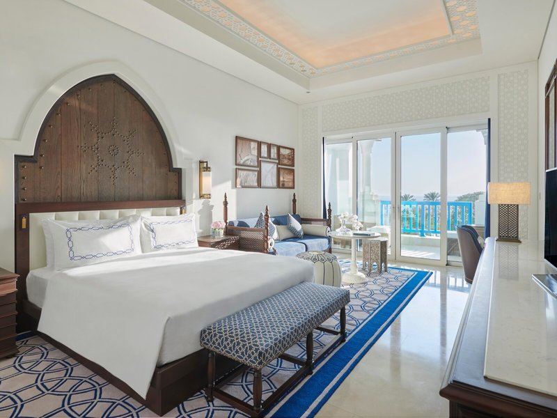 Hilton Salwa Beach Resort & Villas 24