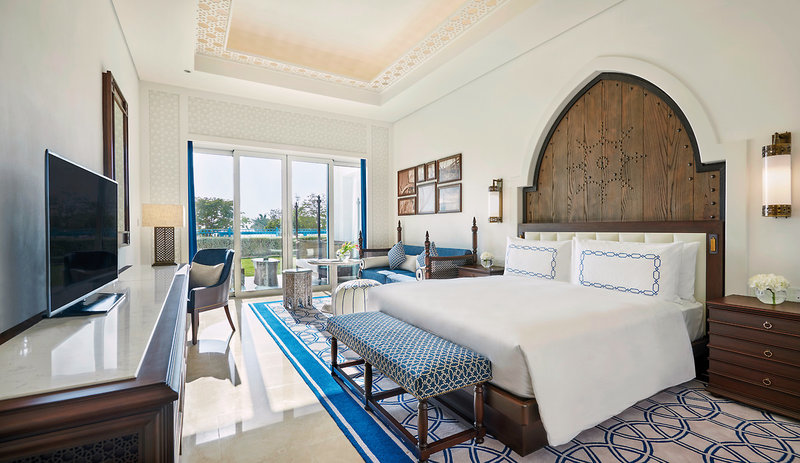 Hilton Salwa Beach Resort & Villas 4