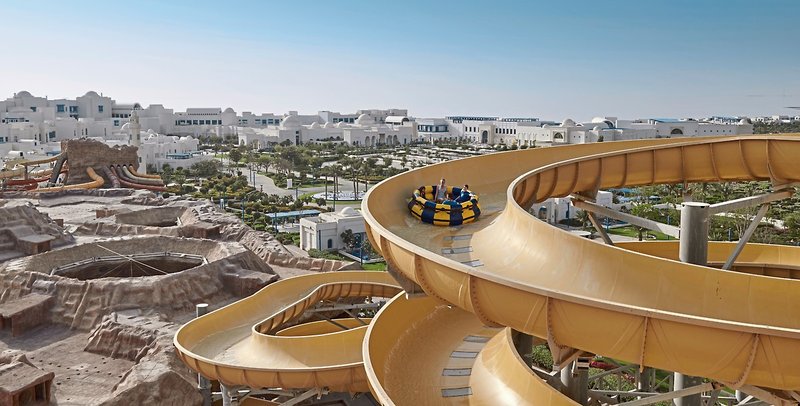 Hilton Salwa Beach Resort & Villas 16