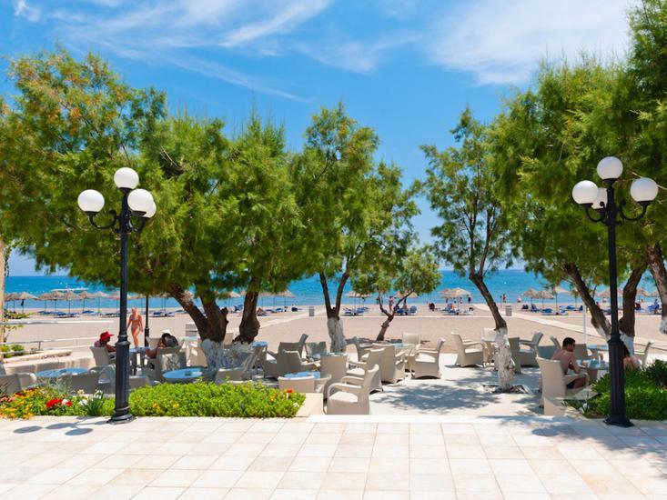 Blue Sea Beach Resort 4 - Beach