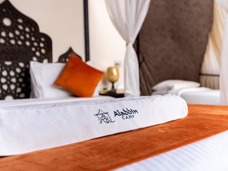 Aladdin Camp 32