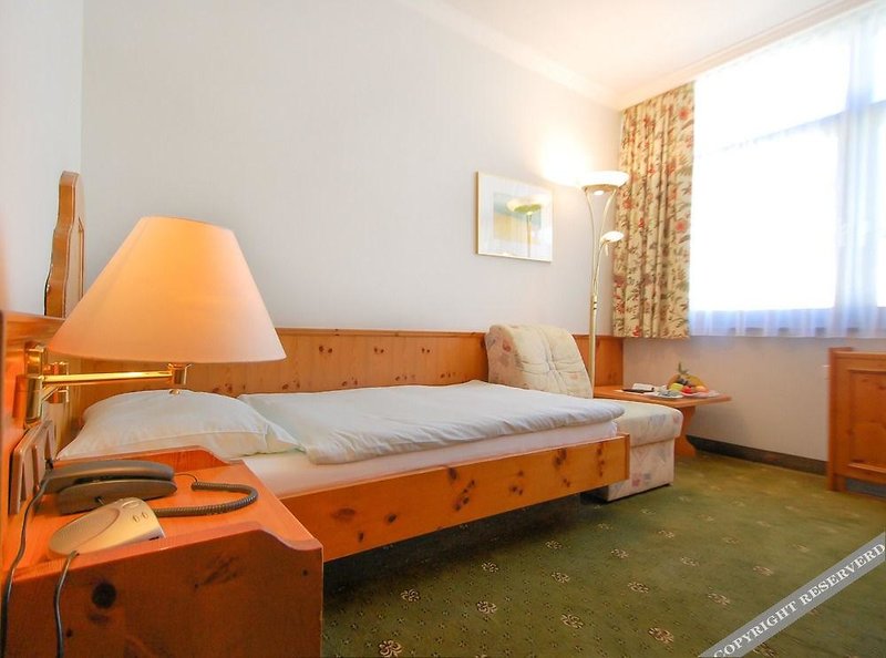 Alpenland Sporthotel St. Johann 3