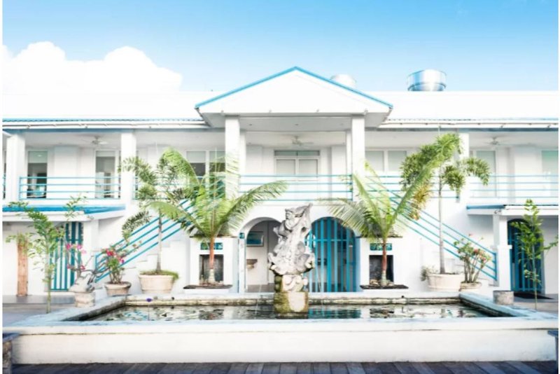 The Palms Resort 2
