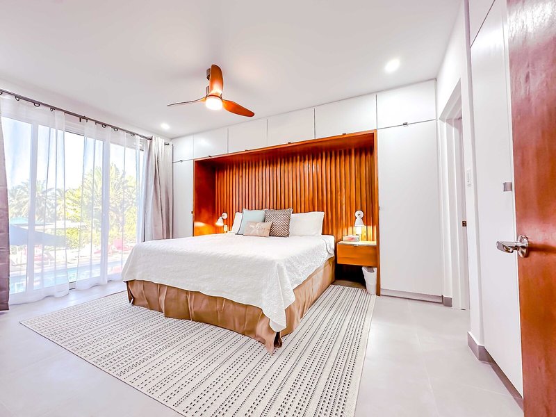 The Palms Resort 24