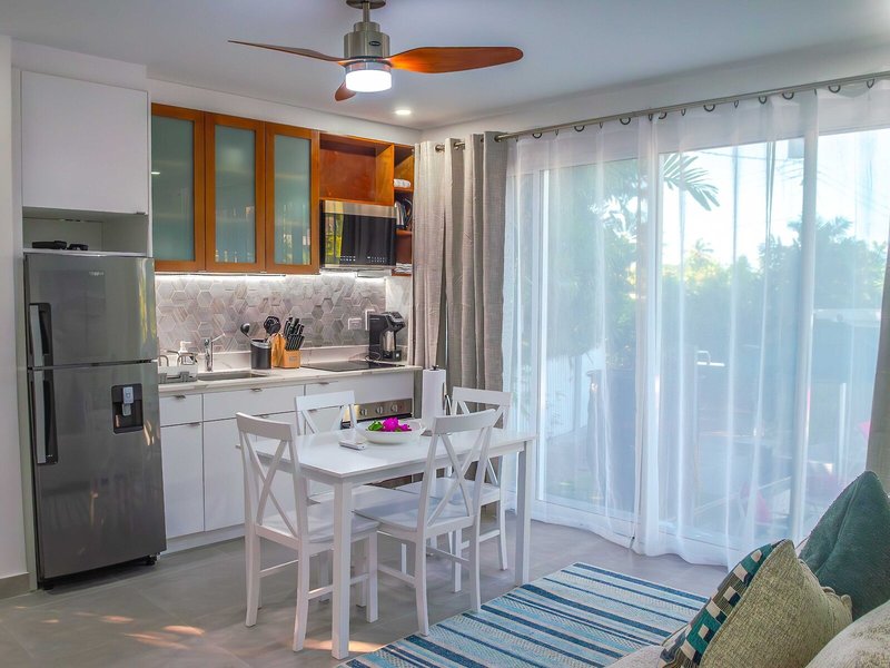 The Palms Resort 38
