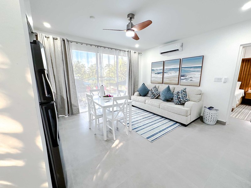 The Palms Resort 39