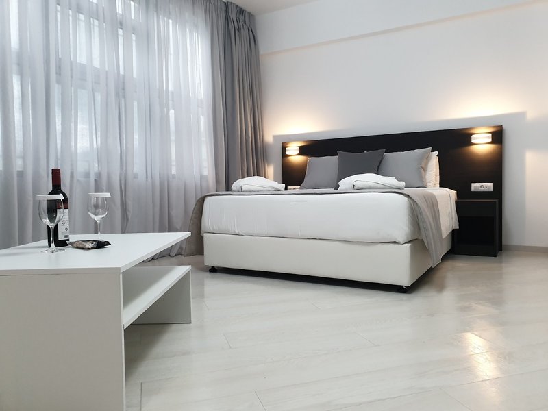 Boss Boutique Athens 1