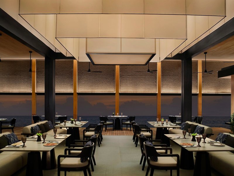 The Ritz Carlton Maldives, Fari Islands 30