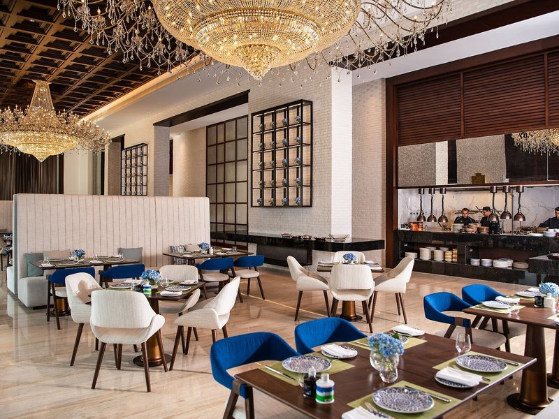 Al Jaddaf Rotana 7
