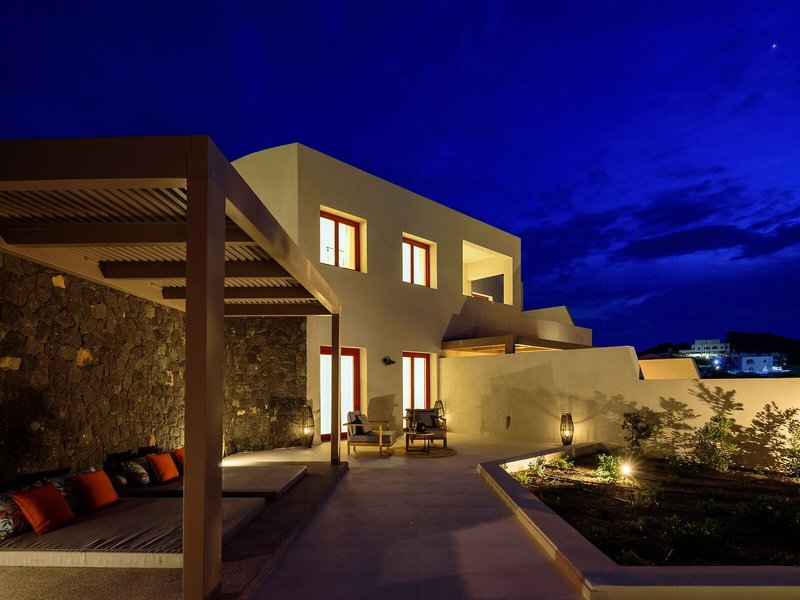 Potnia Theron Suites 3