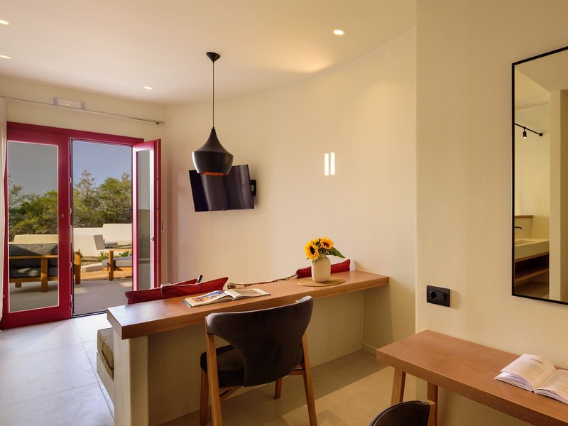 Potnia Theron Suites 28