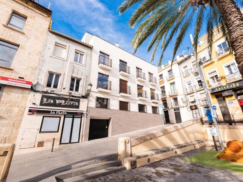Apartamentos Quijano by Be Alicante 2