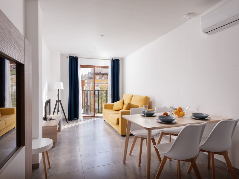 Apartamentos Quijano by Be Alicante 7