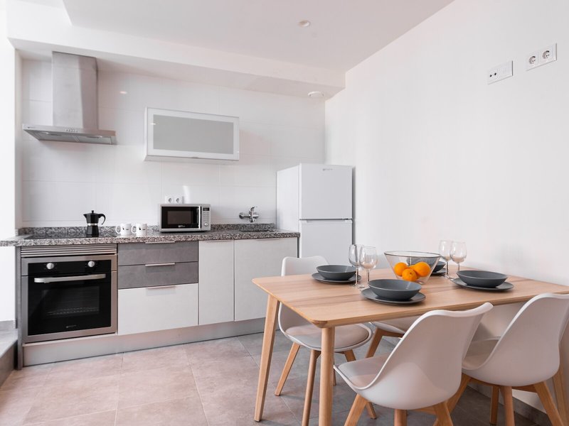 Apartamentos Quijano by Be Alicante 13