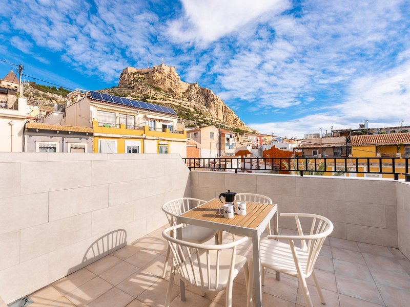 Apartamentos Quijano by Be Alicante 25