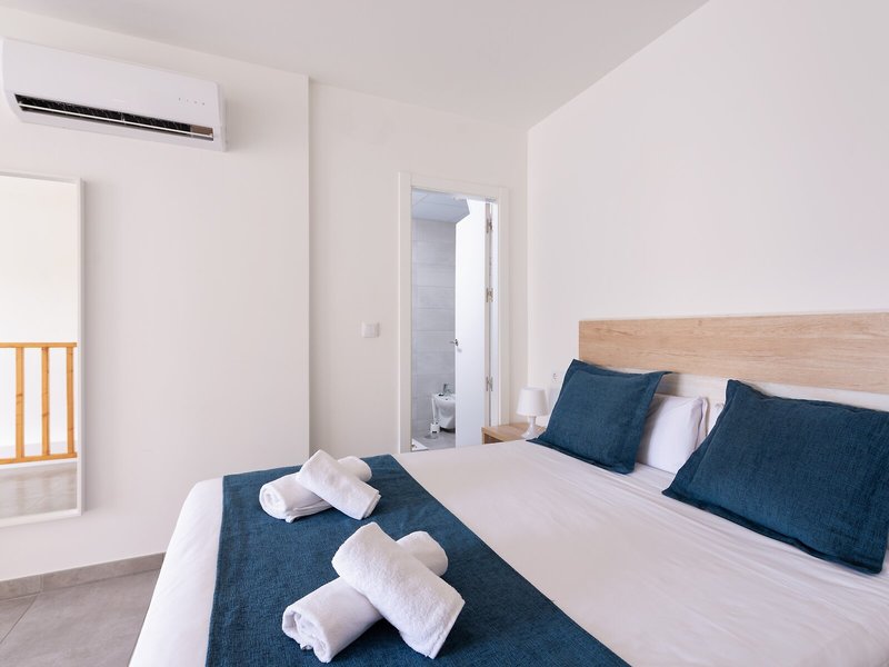 Apartamentos Quijano by Be Alicante 26