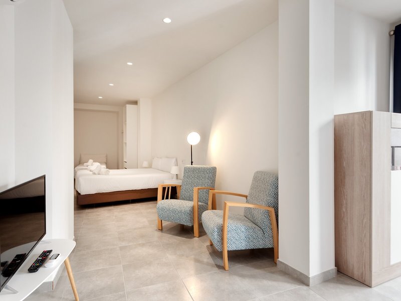 Apartamentos Quijano by Be Alicante 29